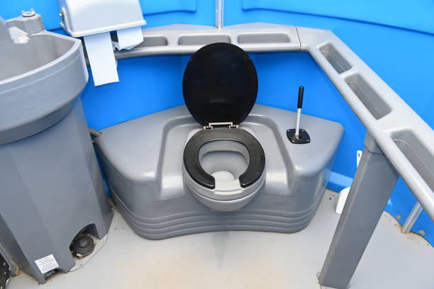 Best Sanitation services for porta potties  in Centralia, WA